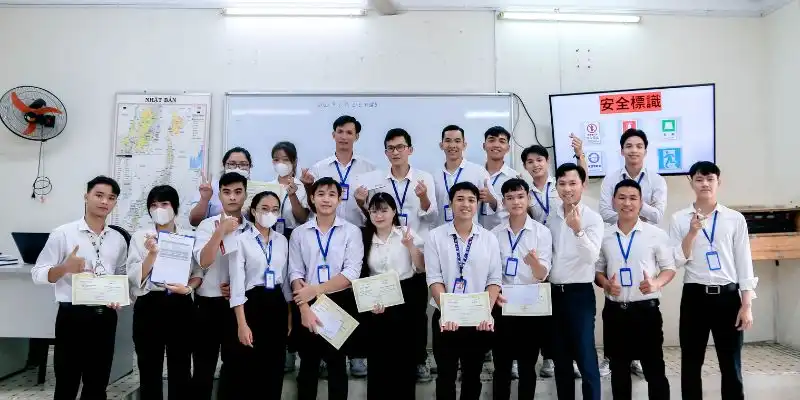 Cam kết không ngừng nỗ lực để đồng hành cùng sự phát triển của mỗi cá nhân